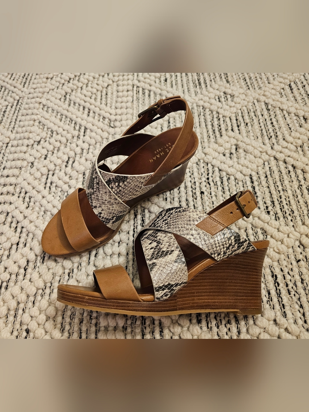 EUC Cole Haan Penelope Leather Wedge Snakeskin Print Sandals Size 7.5
